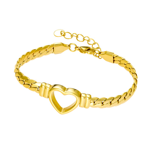 Curb Chain Open Heart Bracelet in gold